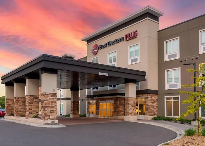 Best Western Plus Isanti